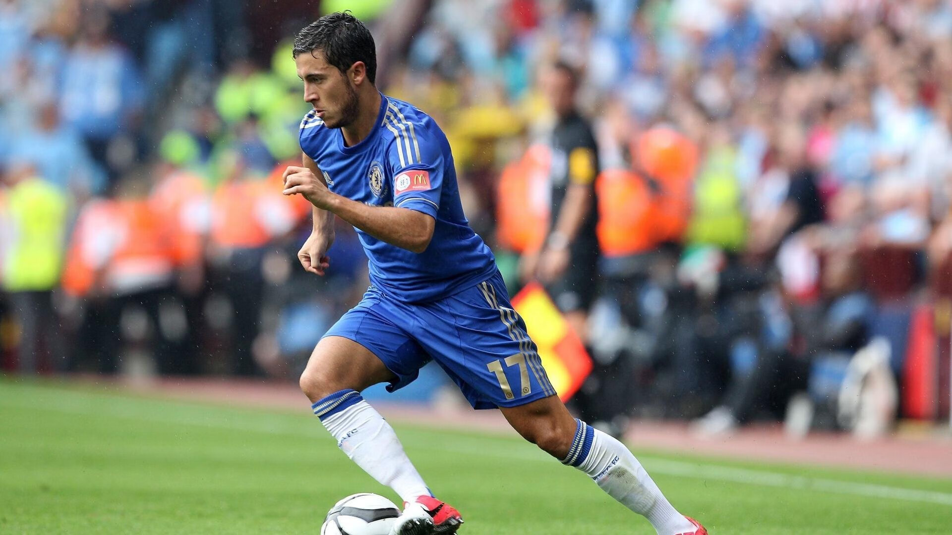 佛罗伦萨力争取胜，塞维利亚队屡战屡败，塞维利亚 欧冠