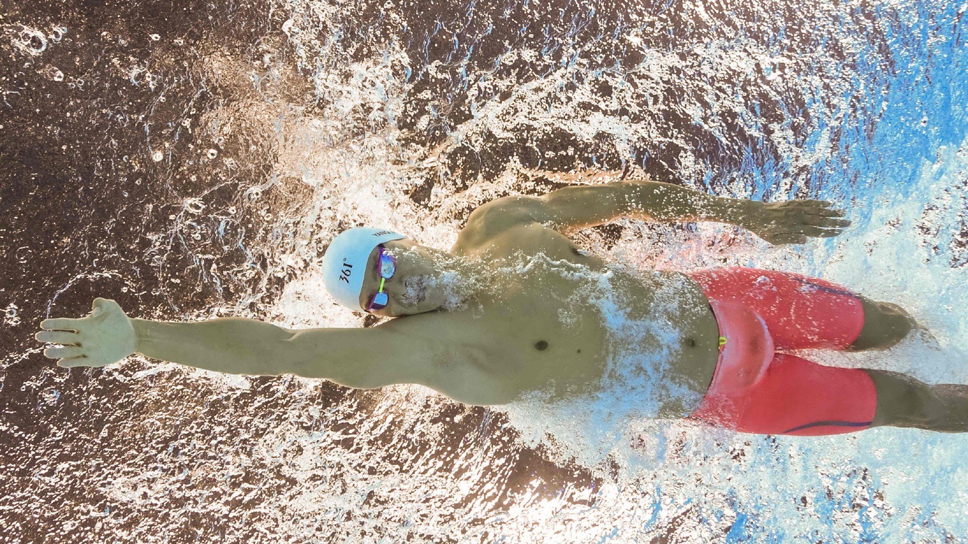 塞内加尔队中场贝尔特拉在巴黎奥运会上展现出强大的进攻组织能力